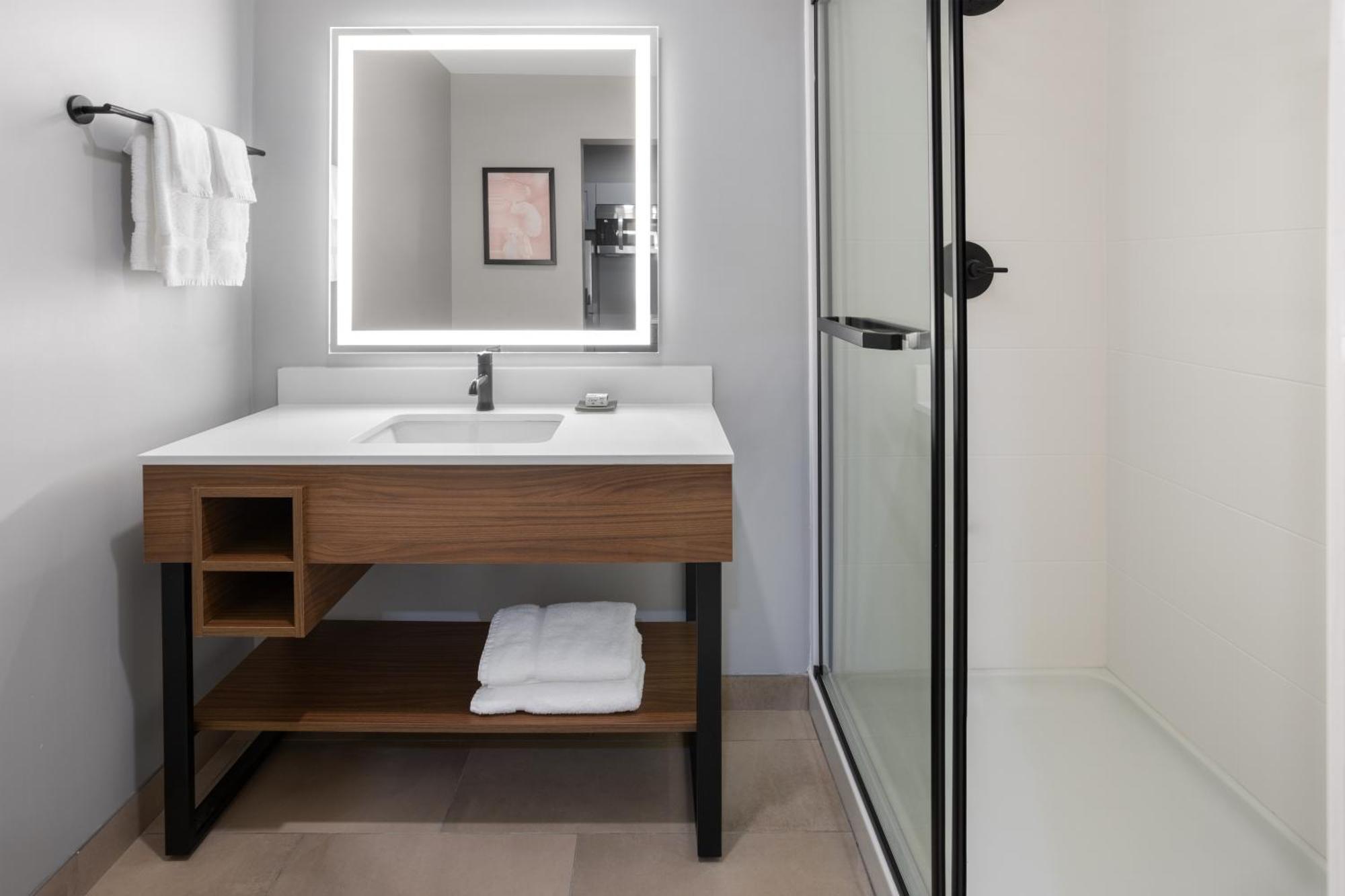 Hawthorn Extended Stay By Wyndham Williston Burlington Exterior foto